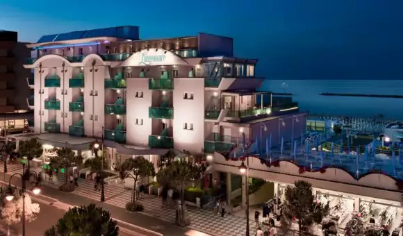 Best offers for late summer weeks! Wellness and relaxation at the Lungomare hotel