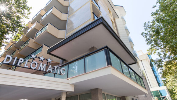 Hotel Diplomatic