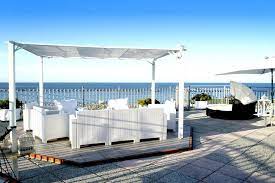 Hotel Embassy
