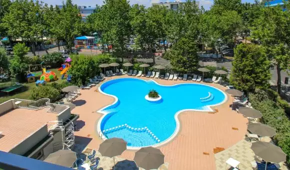 JUIN FAMILY ALL INCLUSIVE AVEC PLAGE + ATLANTICA