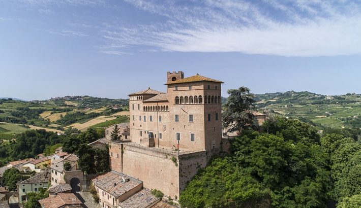 Due borghi Sospesi nel tempo: Longiano e Roncofreddo